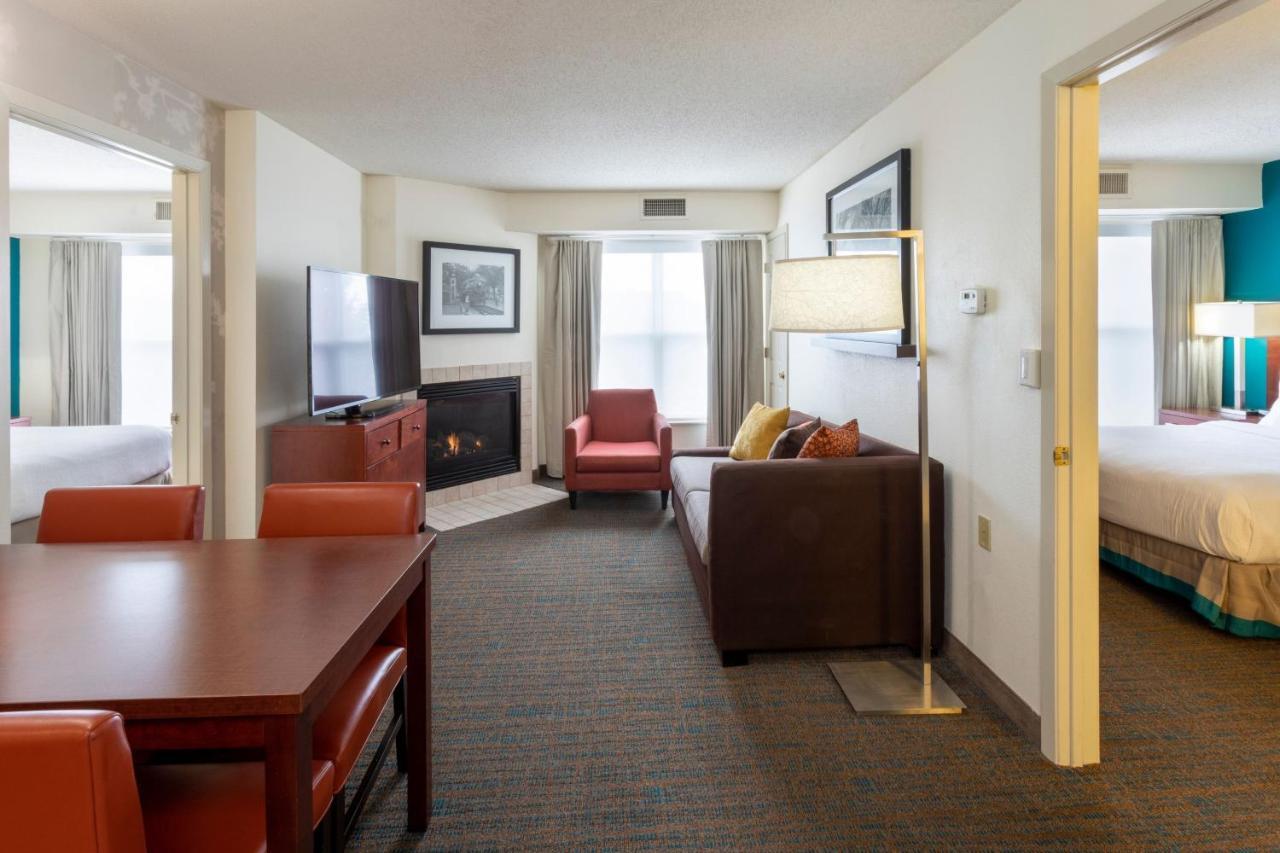 Residence Inn Minneapolis St. Paul/Roseville Exteriör bild